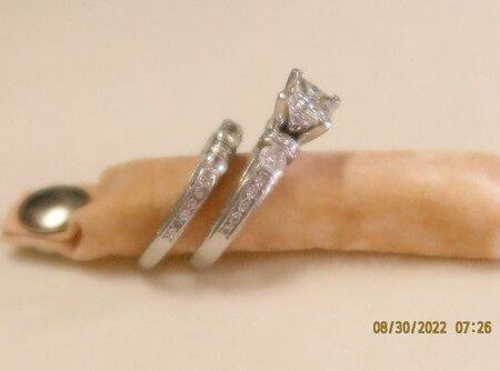 Verragio Engagement Ring and Wedding Band Set (1.51 G, Vs1 GIA Certified Princess Center Stone) - Image 3