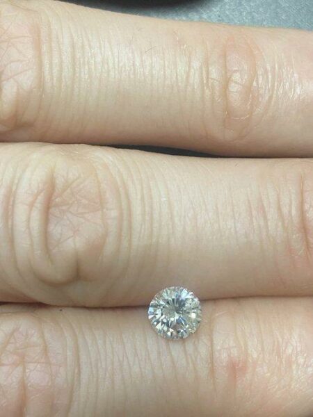 GIA Certified 1.0 Carat I VS2 Round Brilliant Diamond - Image 3