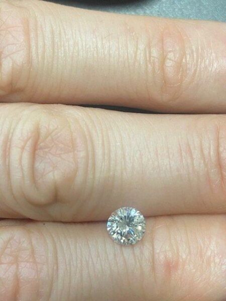 GIA Certified 1.00 CT I VS2 Round Brilliant Diamond - Image 2