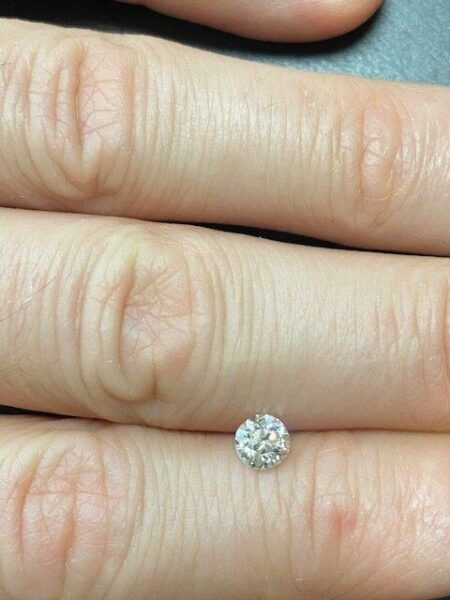 GIA Certified 0.51 CT F VS1 Circular Brilliant Diamond - Image 3