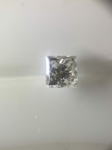 1.00 Princess Cut Diamond - Image 2