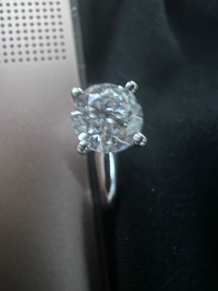GSI Certified 1.01 CT G I1 Round Brilliant Diamond in Tiffany Style Setting - Image 4
