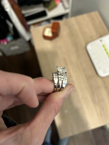 3.03 CT F VS1 Lab Grown Princess Cut Diamond Ring with Matching Band - Image 4