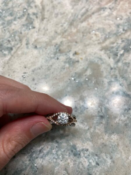 GIA Certified 0.81 CT F VS2 Round Brilliant Natural Diamond Ring - Image 3