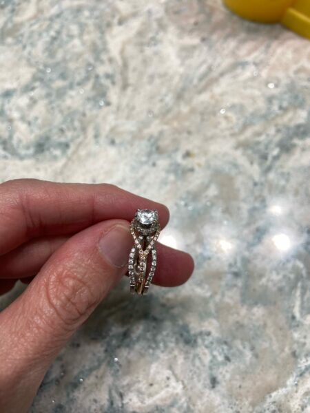 GIA Certified 0.81 CT F VS2 Round Brilliant Natural Diamond Ring - Image 5