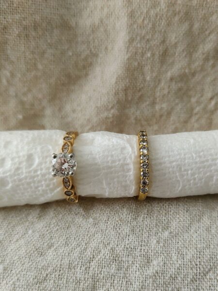 GIA 1.00 CT F S2 Round Brilliant Natural Diamond Ring and Matching Band - Image 2