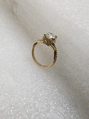 IGI Certified 1.07 CT G VVS2 Lab Grown Round Brilliant Diamond Ring