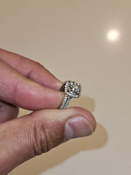 AGS Certified 1.52ct H VS2 round brilliant cut lab grown diamond - Image 2