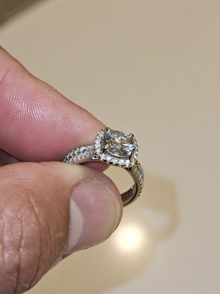 AGS Certified 1.52ct H VS2 round brilliant cut lab grown diamond - Image 3