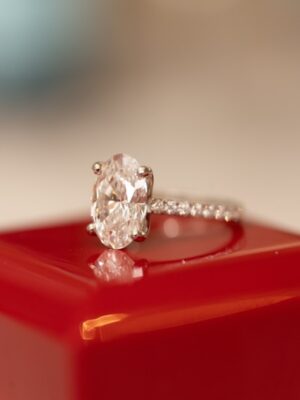 5.02 Lab-grown D,vvs1 GIA Oval center stone, From James Allen