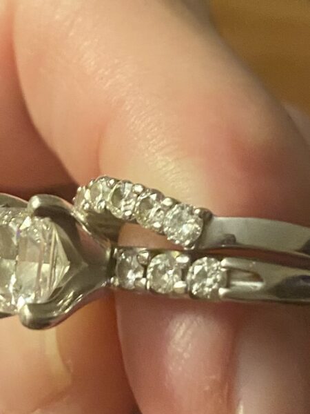 Lab-grown platinum, princess cut wedding band set - Image 4