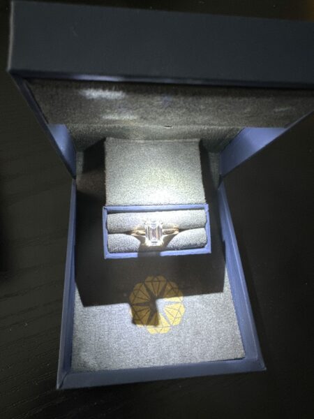 2.02 E,vs1 Emerald Cut-Lab Grown Diamond Ring - Image 5