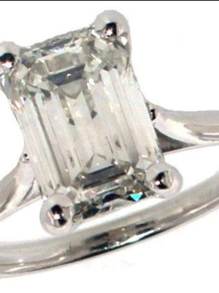 2.53 ct Emerald Cut Lab-Grown Diamond Ring - Image 3