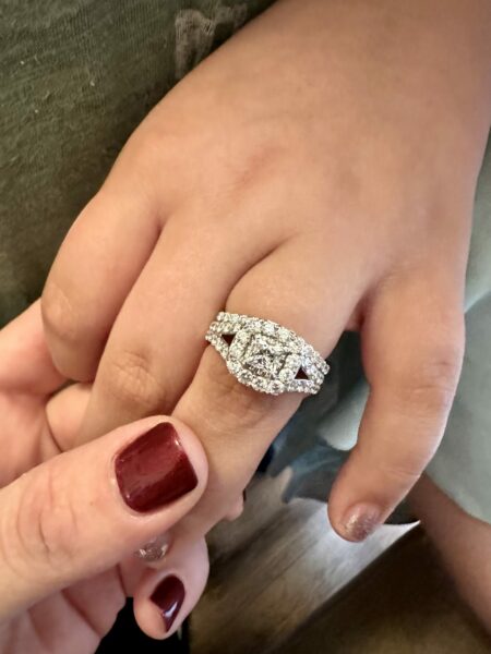 0.64 CT H SI-S2 Square Modified Brilliant Cut Diamond Ring - Image 4
