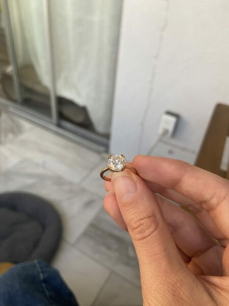 2.20 ct H,vs1 IGI Certified Round Brilliant Lab Diamond set in 14k  yellow gold - Image 2