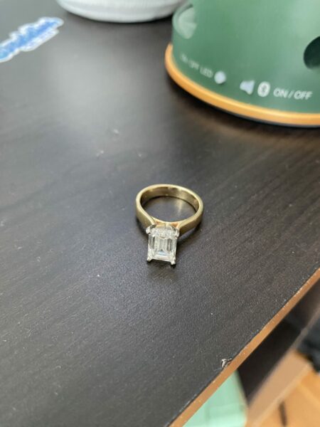 GIA Certified 3.13 CT E VVS2 Lab Grown Emerald Cut Diamond Ring - Image 4