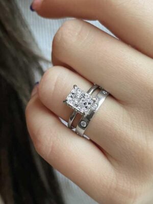 IGI Certified 1 CT F VS 2 Lab-Grown Cut Cornered Rectangular Modified Brilliant Diamond Ring