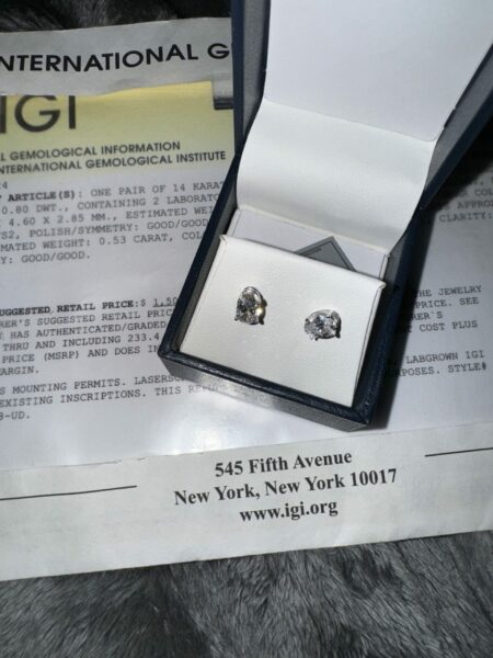 IGI Certified 1.0 CT Total Weight F-G VS2-SI1 Lab Grown Oval Brilliant Diamond 14k White Gold Earrings - Image 2