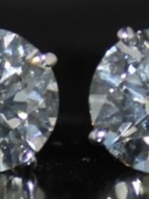 4.57 CTW I VVS2 White Gold Diamond Stud Earrings