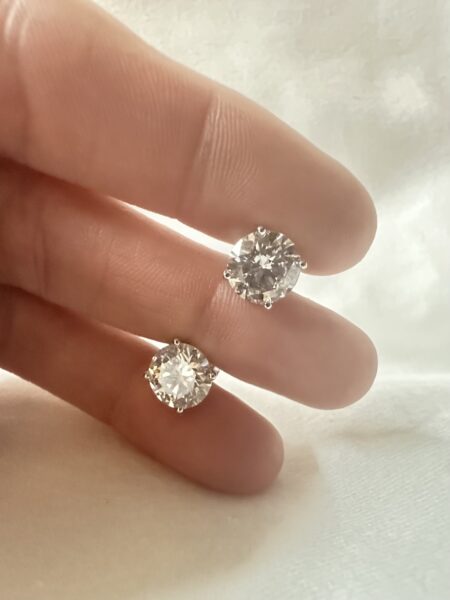 4.57 CTW I VVS2 White Gold Diamond Stud Earrings - Image 15