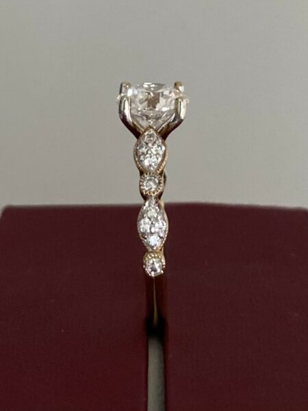 IGI Certified 1.57 CT I VS 1 Round Brilliant Lab Grown Diamond 14k Gold Ring - Image 7
