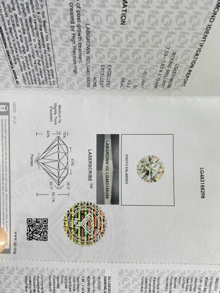 1.70 CT D VS 2 Lab Grown Round Brilliant Diamond Ring - Image 5