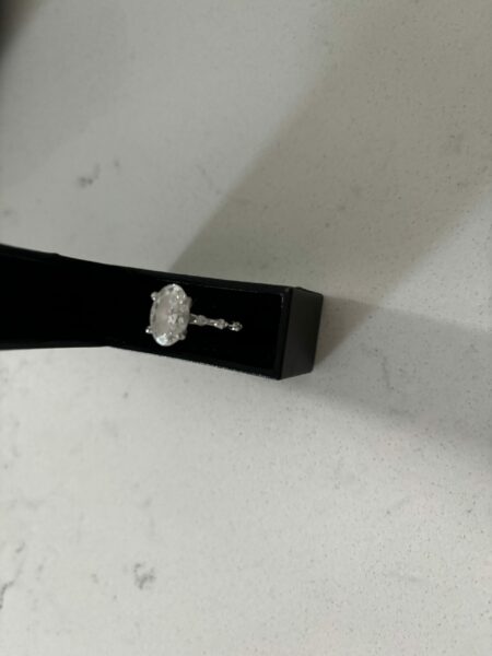 3.4 DWT E VS1 Oval Shaped Lab Grown Diamond Engagement Ring - Image 2