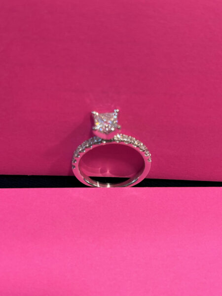 1.17 CT G VS1 LAB-GROWN PRINCESS CUT DIAMOND ENGAGEMENT RING - Image 5