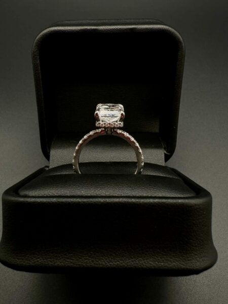 IGI Certified 5.01 CT E VS 1 Lab Grown Cut Cornered Rectangular Modified Brilliant Platinum Eternity Hidden Access Ring - Image 5