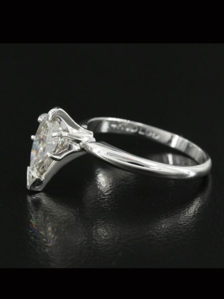 1.54 CT K-L VVS2-VS1 Pear Cut Lab Grown Diamond Solitare Ring - Image 3