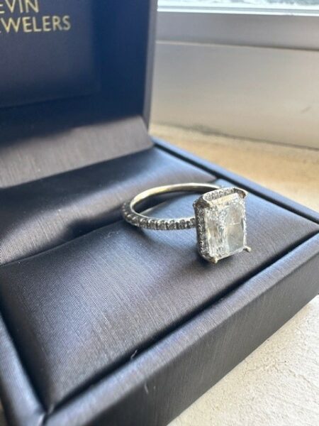 GSI Certified 2.07 CT F VVS2 Radiant Diamond Ring - Image 2