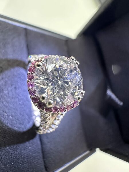 2.00 CT H SI 1 Lab Grown Round Brilliant with Pink Sapphire Halo Setting Diamond Ring - Image 8
