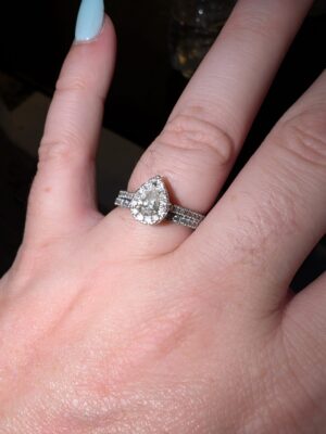 IGI Certified 1.0 CT G-H SI1-SI2 Lab Grown Pear Cut Diamond 14 KT Ring