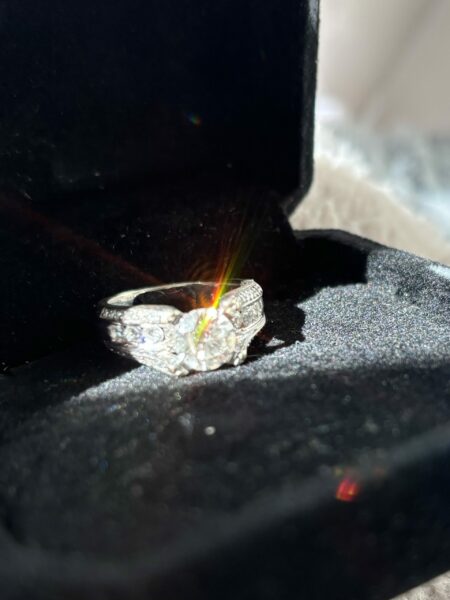 1.29 CT H SI2 Round Brilliant Cut Diamond Ring - Image 3