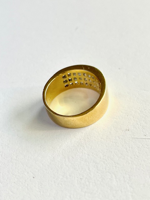 1.75 CTW G VS 1 Diamond Yellow Gold Band