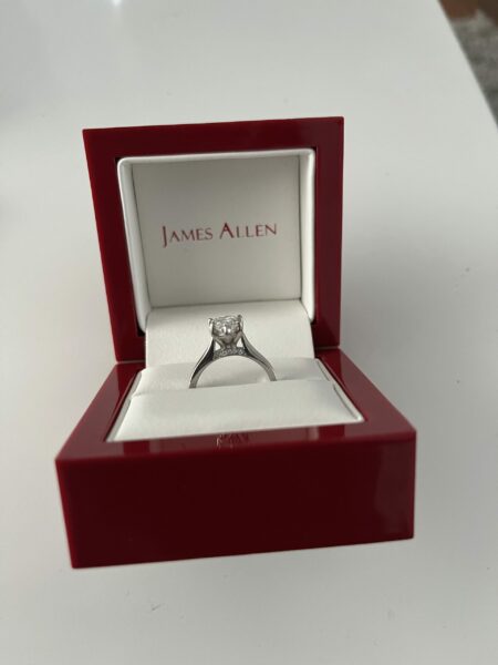 IGI Certified 2.06 CT F VVS2 Lab Grown Pear Brilliant Engagement Ring - Image 5
