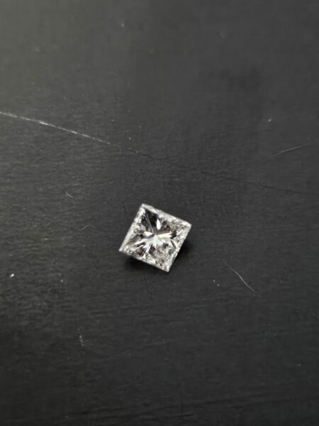 0.50 CT F SI2 Loose Princess Cut Diamond - Image 5