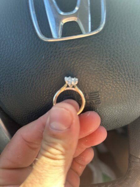 IGI Certified 2.42 CT E VVS1 Lab Grown Marquise Diamond Ring - Image 4