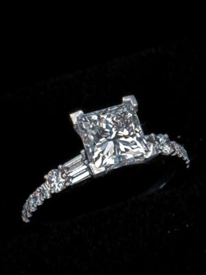 IGI Certified 1.65 CT F VS1 Lab Grown Princess Cut Diamond Ring