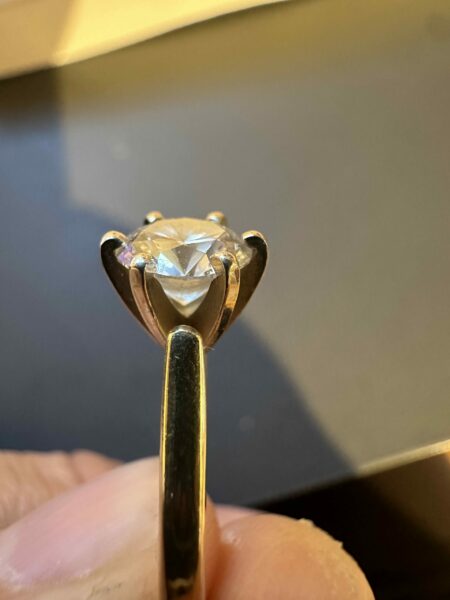 IGI Certified 1.03 CT G VS2 Lab Grown Round Brilliant Cut Diamond Ring - Image 2