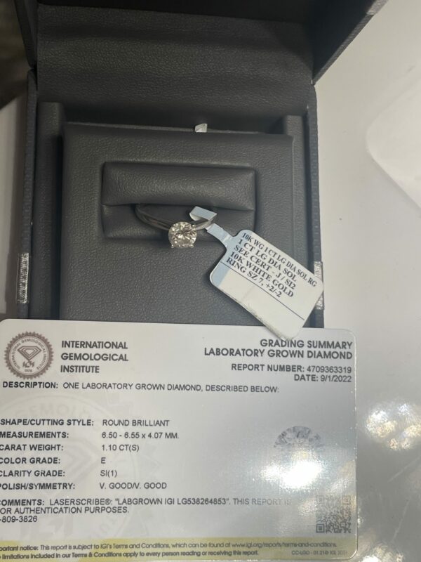 IGI Certified 1.10 CT E SI 1 Lab Grown Round Brilliant Diamond Ring