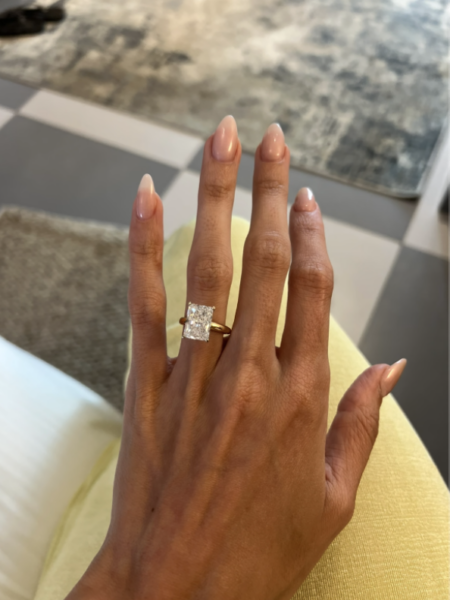 IGI Certified 5.0 CT E VS1 Lab Grown Cut Cornered Rectangular Modified Brilliant Diamond Ring - Image 4