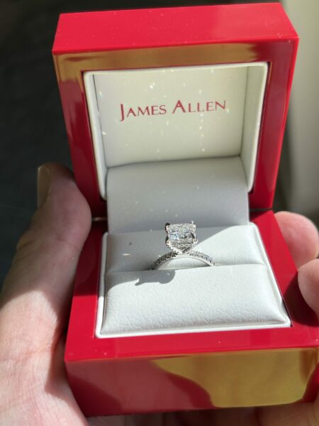 GIA Certified 2.02 CT E VVS2 Lab-Grown Square Modified Brilliant Diamond Ring - Image 3