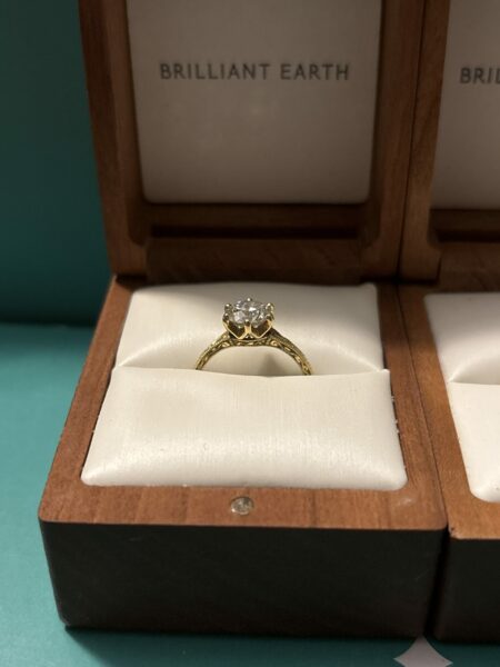 Bridal Set - Engagement ring with IGI Certified 1.25 CT F VS1 Lab Grown Round Brilliant Diamond - Image 3