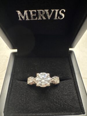 IGI Certified 1.33 CT G VS1 Lab Grown Round Brilliant Diamond Tacori Ring