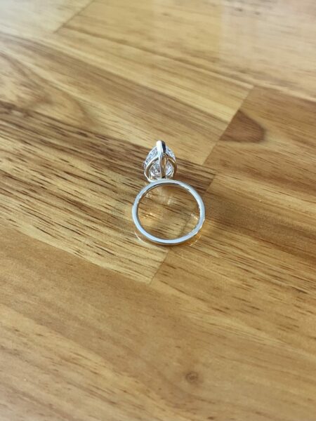 IGI Certified 5.06 CT H SI1 Lab Grown Pear Brilliant Diamond Ring - Image 6