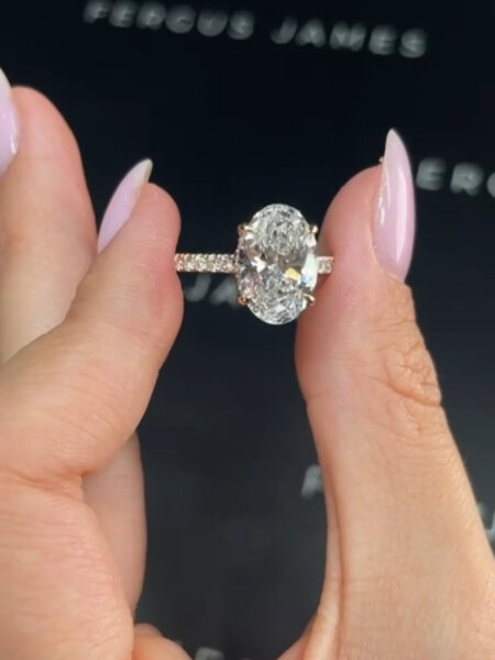 IGI Certified 3.04 CT E VVS2 Lab Grown Oval Brilliant Diamond Ring - Image 2