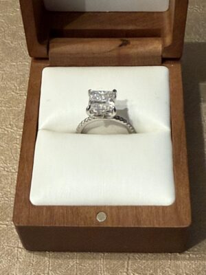 IGI Certified 2.48 CT E VS1 Lab Grown Princess Cut Diamond White Gold Ring
