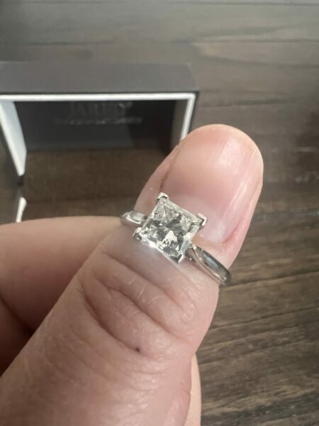 IGI Certified 1.01 CT J VS1 Lab Grown Princess Cut Diamond Ring - Image 2