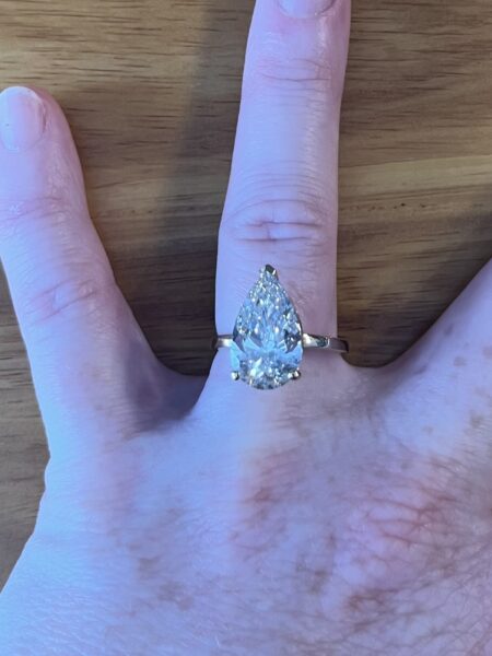 IGI Certified 5.06 CT H SI1 Lab Grown Pear Brilliant Diamond Ring - Image 4